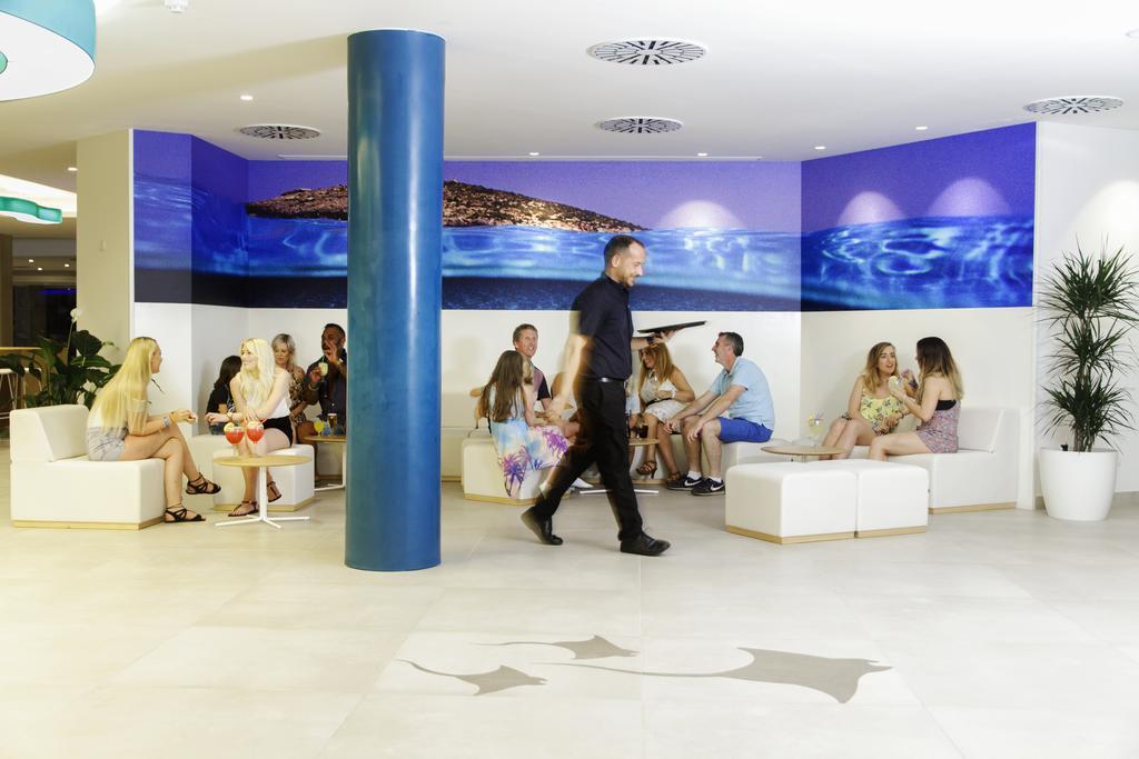 Marvell Club Hotel & Apartments San Antonio  Bagian luar foto