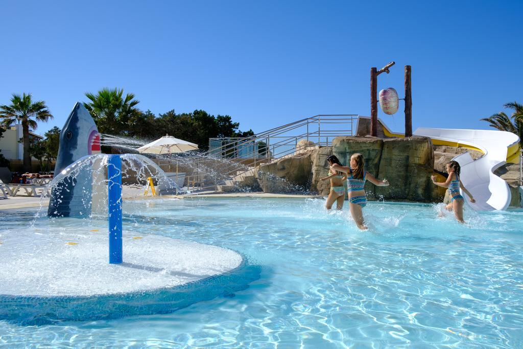 Marvell Club Hotel & Apartments San Antonio  Bagian luar foto