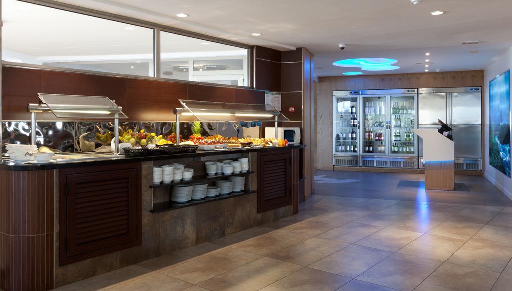 Marvell Club Hotel & Apartments San Antonio  Bagian luar foto